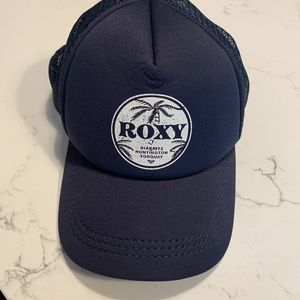 Roxy trucker hat